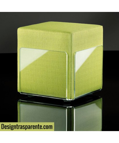 Sgabello in plexiglass trasparente