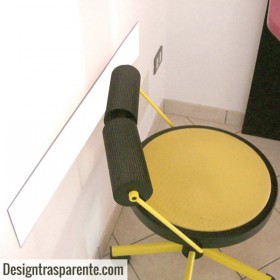 Protector de pared blanco cm 99 de metacrilato.