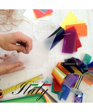 Contenitore su misura per album matrimoni in plexiglass trasparente.