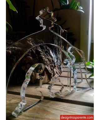 Presepe moderno e stilizzato con blocchetti di plexiglass trasparente