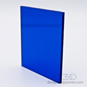 Lastra plexiglass blu trasparente acridite 520 su misura.