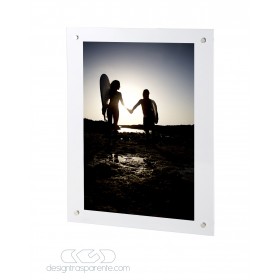 14 cornici a giorno composte da due pannelli di plexiglass accoppiati