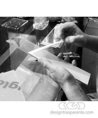 DIY Kit cm 75X60 display case custom acrylic sheets and glue.