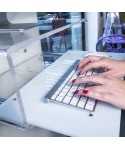 Consolle per iMac 24 e 27 scrittoio sospeso in plexiglass trasparente.