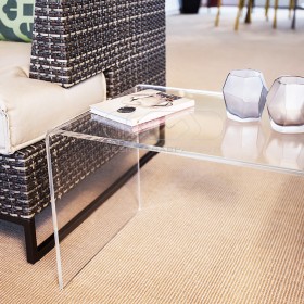 Acrylic coffee table cm 60 lucyte clear side table.