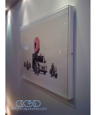 Canvas and paintings 75 cm protection box frame acrylic display case.