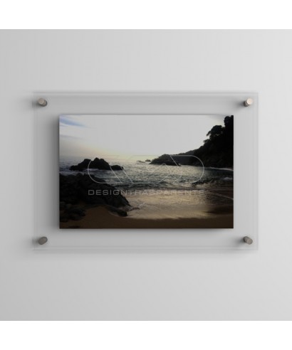 Frame cm 70 with acrylic panels and spacers.