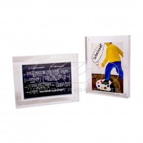 Marco de fotos 10 cm para mesa de metacrilato transparente con imán.