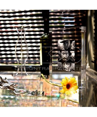 Marco de fotos 20 cm para mesa de metacrilato transparente con imán.