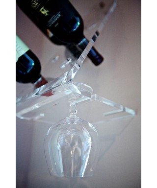 Botellero y portavasos de pared en metacrilato transparente