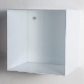 Mensola Cubo cm 25 in plexiglass colorato bianco espositore da parete.