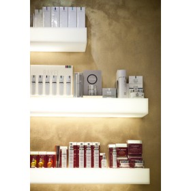 Estante iluminada cm 80 metacrilato blanco luz natural LED.