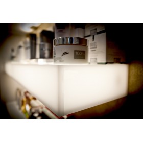 Estante iluminada cm 80 metacrilato blanco luz natural LED.