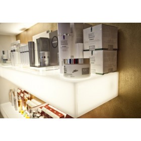 Mensola luminosa cm 85 in plexiglass bianco luce LED naturale.