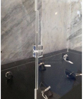 Economic 45x35 transparent acrylic showcase to assemble.