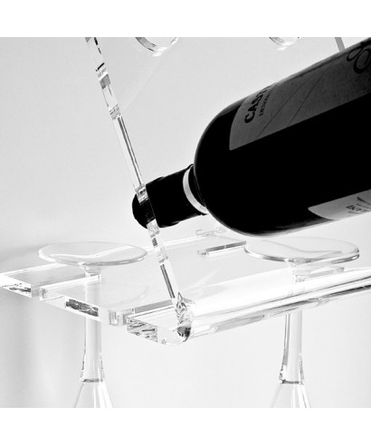 Botellero y portavasos de pared en metacrilato transparente