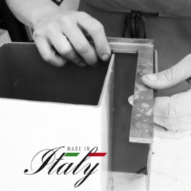 16 cartelli in plexiglass trasparente stampa vetrofania alta qualità.