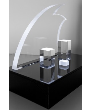 Presepe moderno stilizzato in plexiglass trasparente illuminato a led