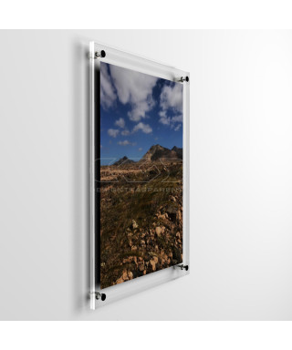 OFFERTA Cornice a giorno 30x25 in plexiglass con distanziali.