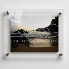 Frame cm 25 with acrylic panels and spacers.