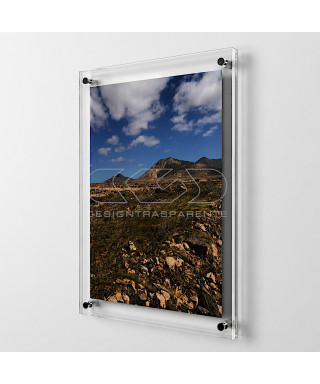 Frame cm 30 with acrylic panels and spacers.
