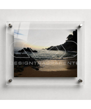 Frame cm 40 with acrylic panels and spacers.
