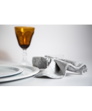 Acrylic napkin rings in transparent lucite