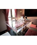 Tavolo in plexiglass trasparente classico
