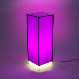 Condom viola lampada da tavolo e comodino in plexiglass colorato