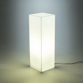 Lampara de escritorio amarillo o mesita de noche de metacrilato