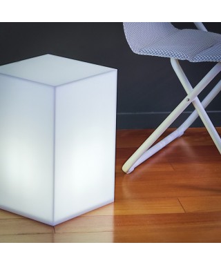 Tavolino luminoso in plexiglass