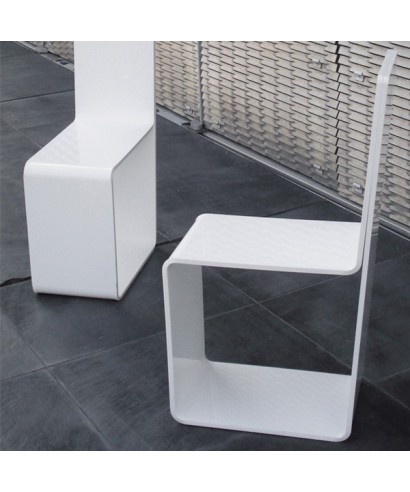 sedia-in-plexiglass-bianco