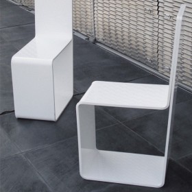 sedia-in-plexiglass-bianco