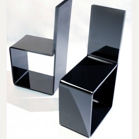 sedia-in-plexiglass-nero